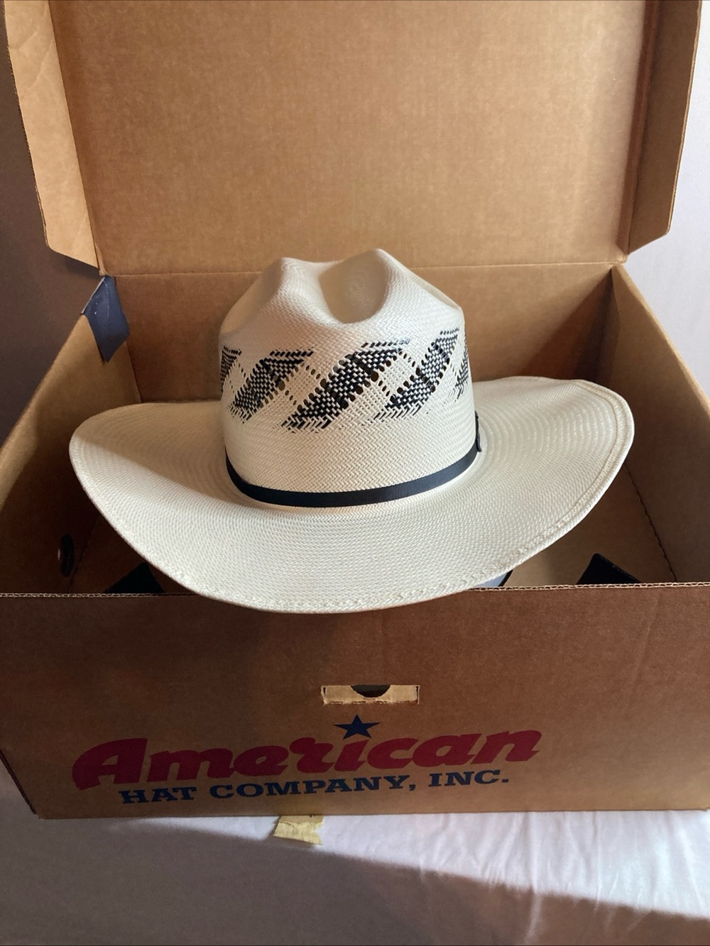 Biggar Straw Cowboy Hat for Men 7 7/8 With Box Ivory